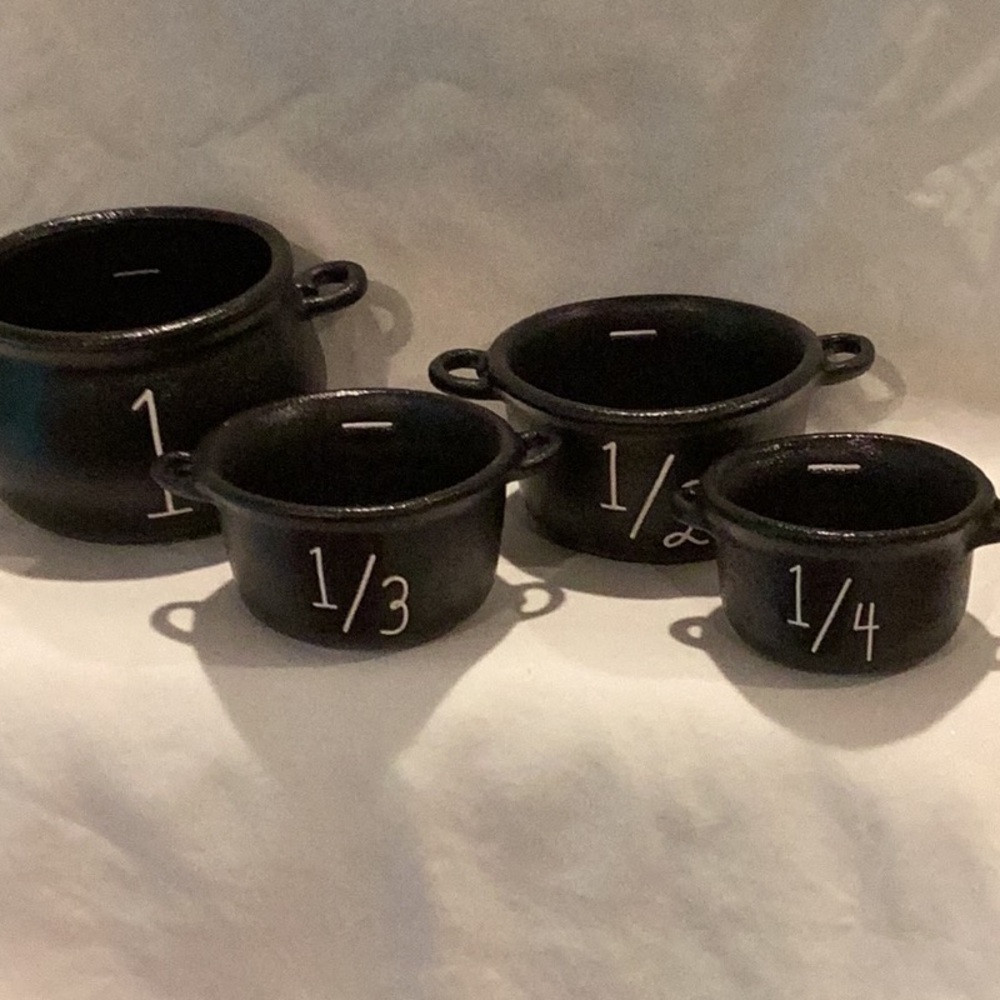 Rae Dunn Black Cauldron Measuring Cups